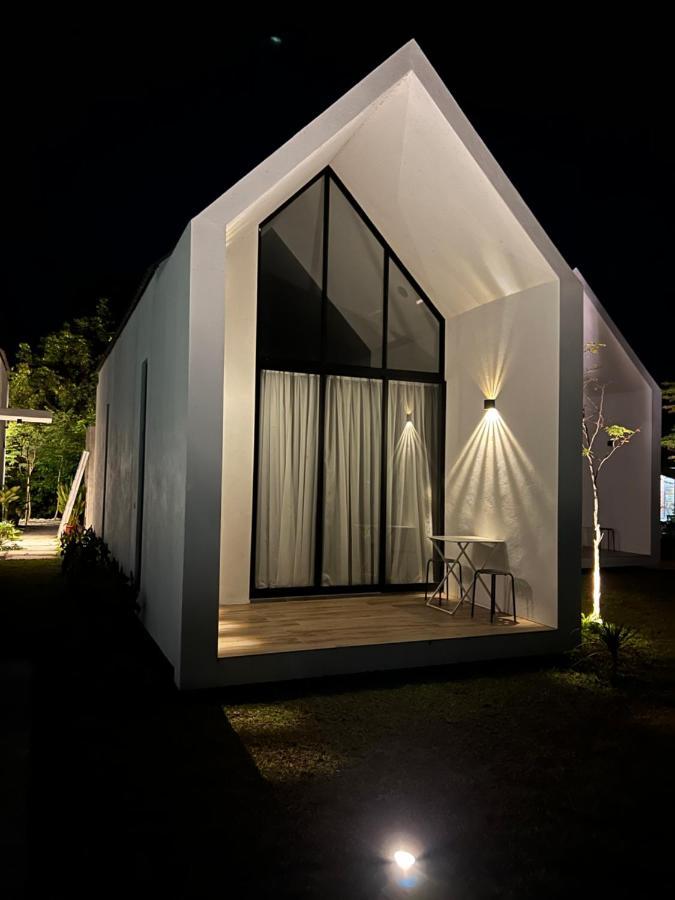 Ezu Isle Langkawi Pool Villa Pantai Cenang  Eksteriør bilde